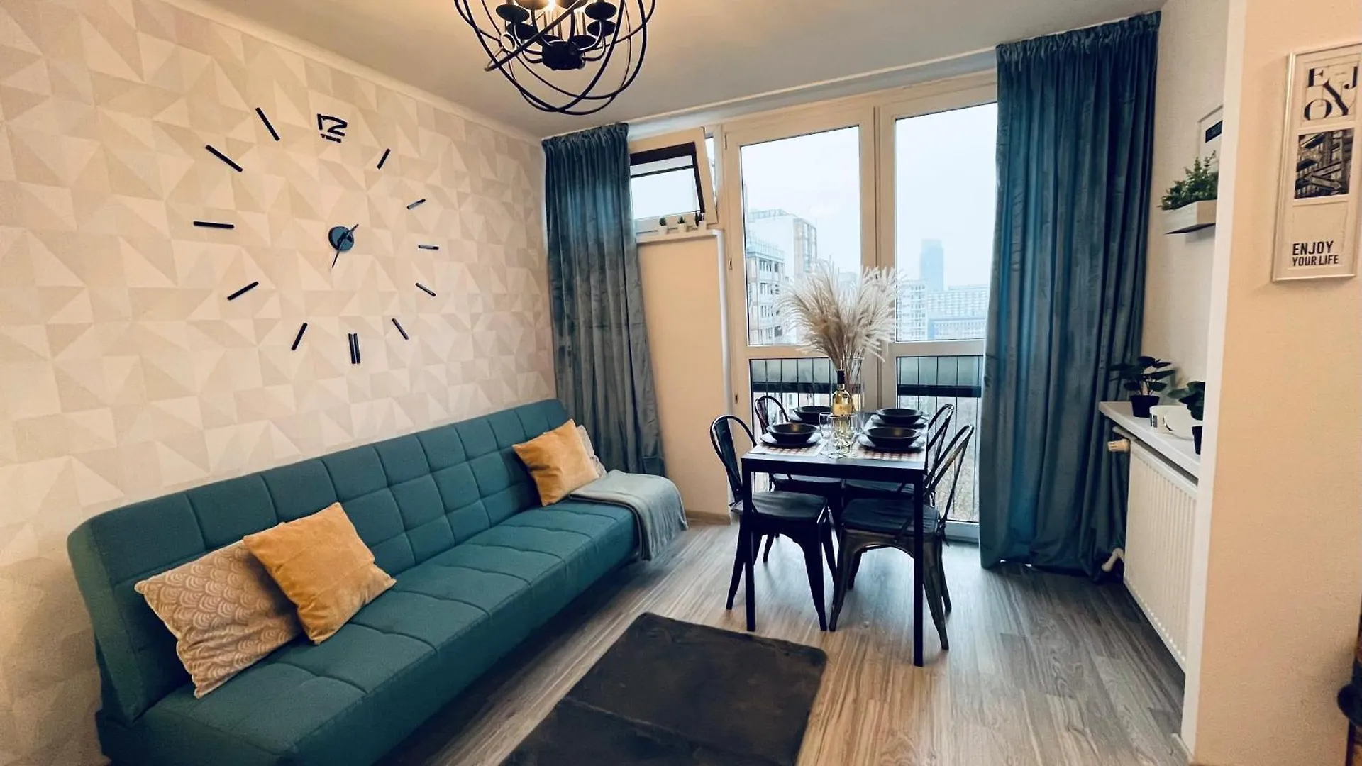Apartament Z Panoramicznym Widokiem W Centrum location