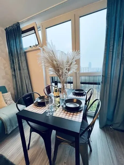 Apartament Z Panoramicznym Widokiem W Centrum Warsaw 0*,  Poland