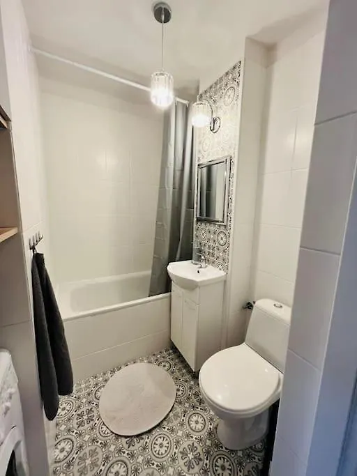 Apartament Z Panoramicznym Widokiem W Centrum Warsaw 0*,  Poland